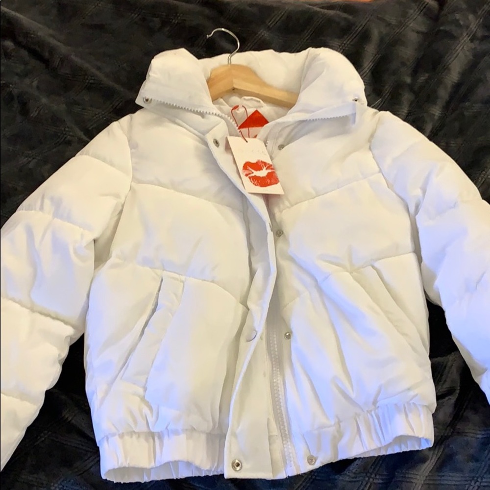 Fashion nova white puffer coat